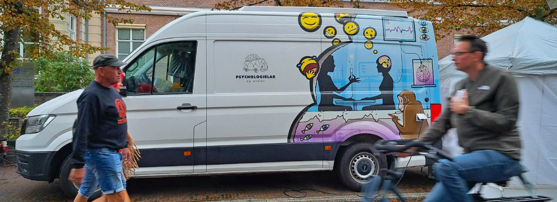 banner-psychology-lab-on-wheels